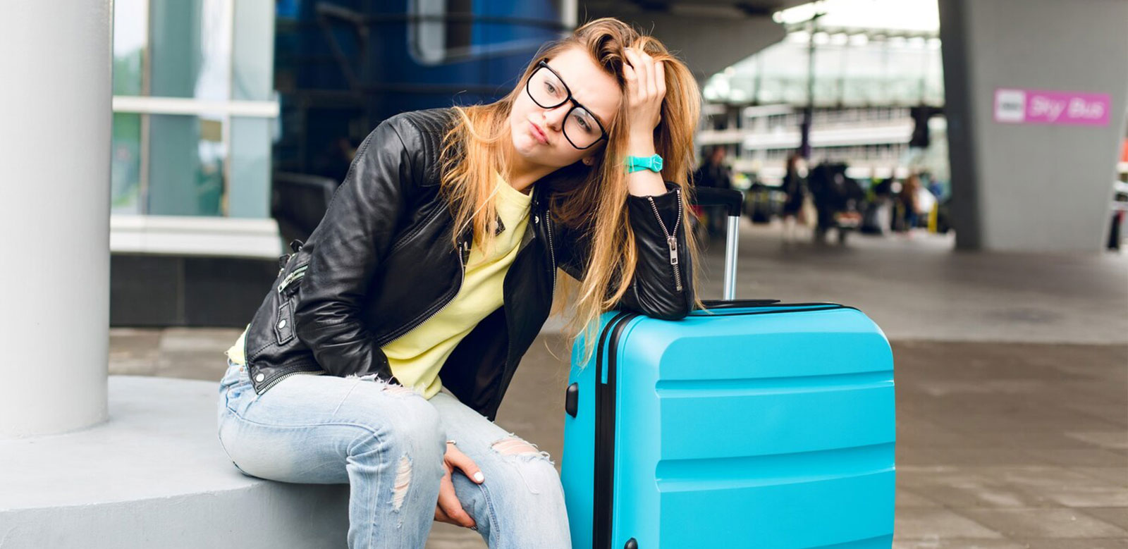 Last-Minute Flight Deals: When & Where to Book Cheap
