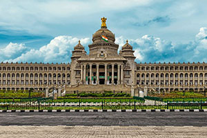 Fly Cheap from Chicago to Bangalore – Book Your Flights Today!