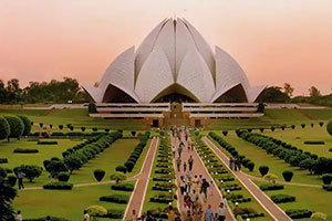 Book Cheap Flights from Boston (BOS) to Delhi (DEL) with Fare To India